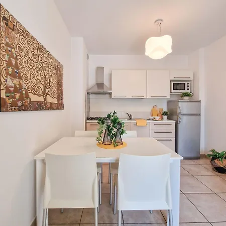 Cozy With A Fenced Garden And Fireplace * Bibione